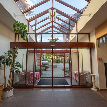 Hotel Aeschipark Aeschi Bei Spiez Екстериор снимка