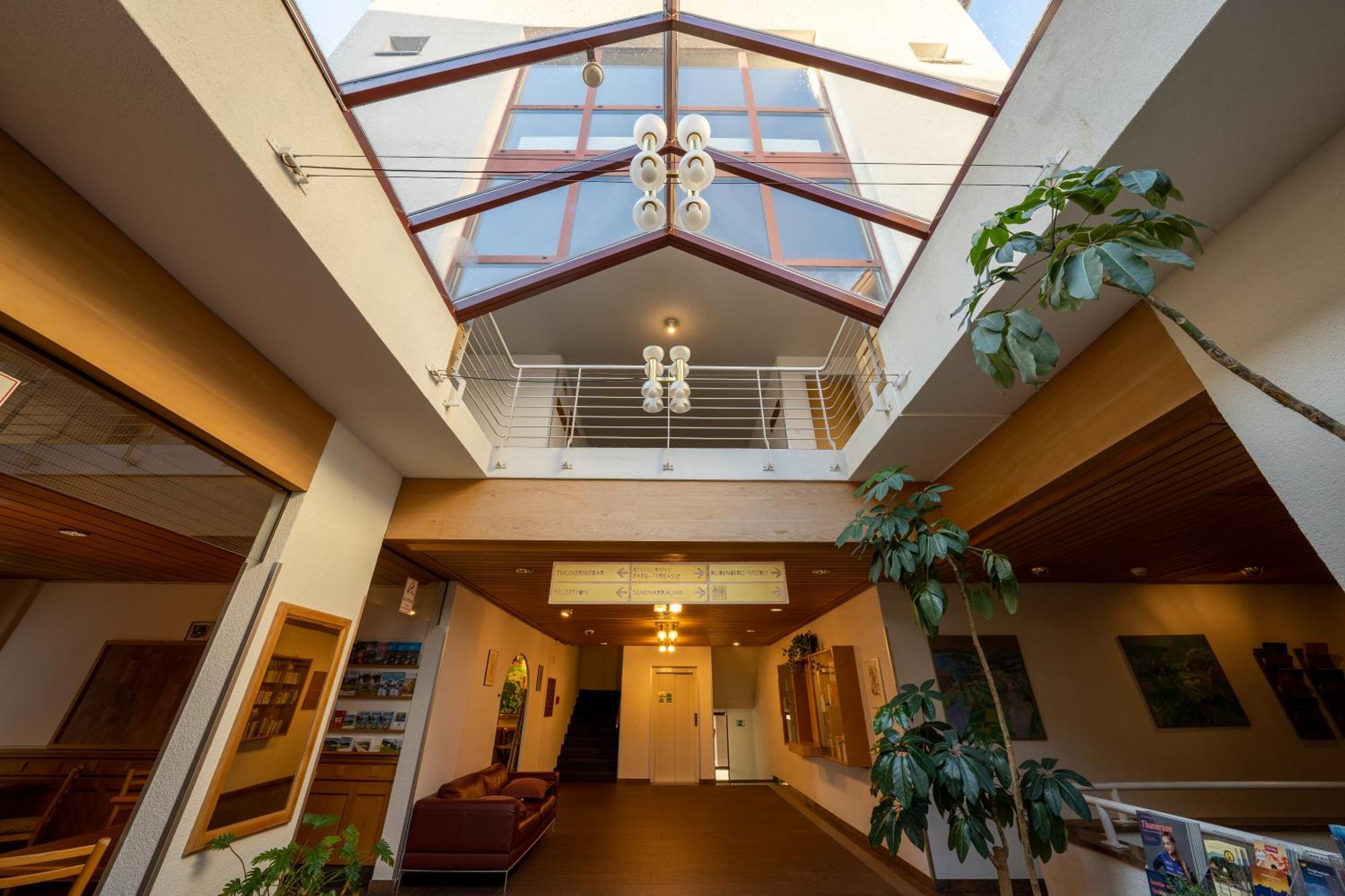 Hotel Aeschipark Aeschi Bei Spiez Екстериор снимка