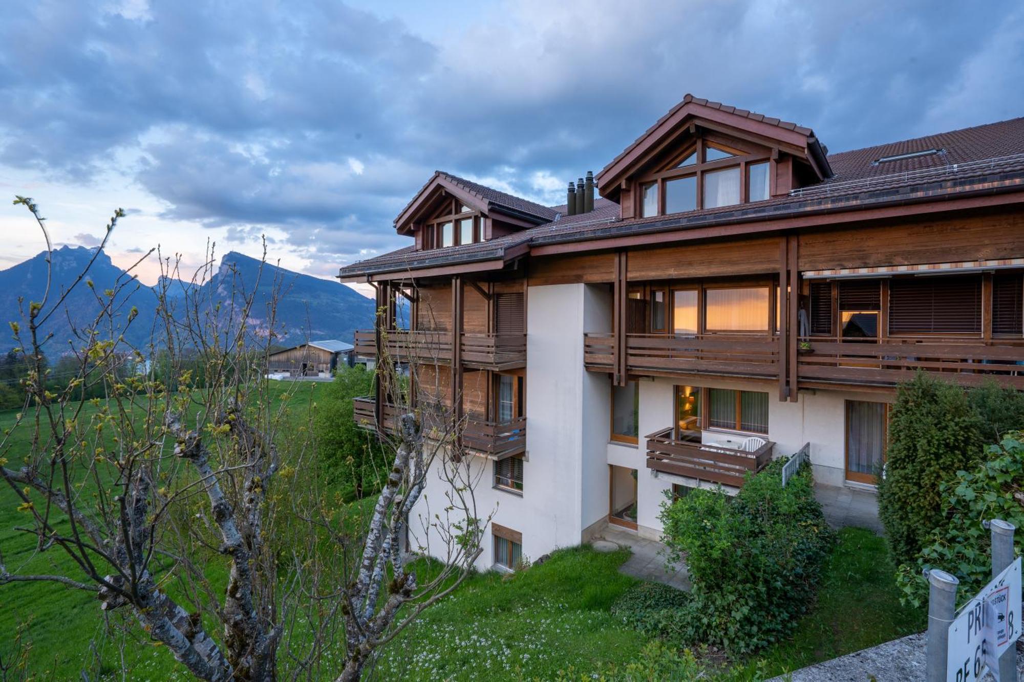Hotel Aeschipark Aeschi Bei Spiez Екстериор снимка