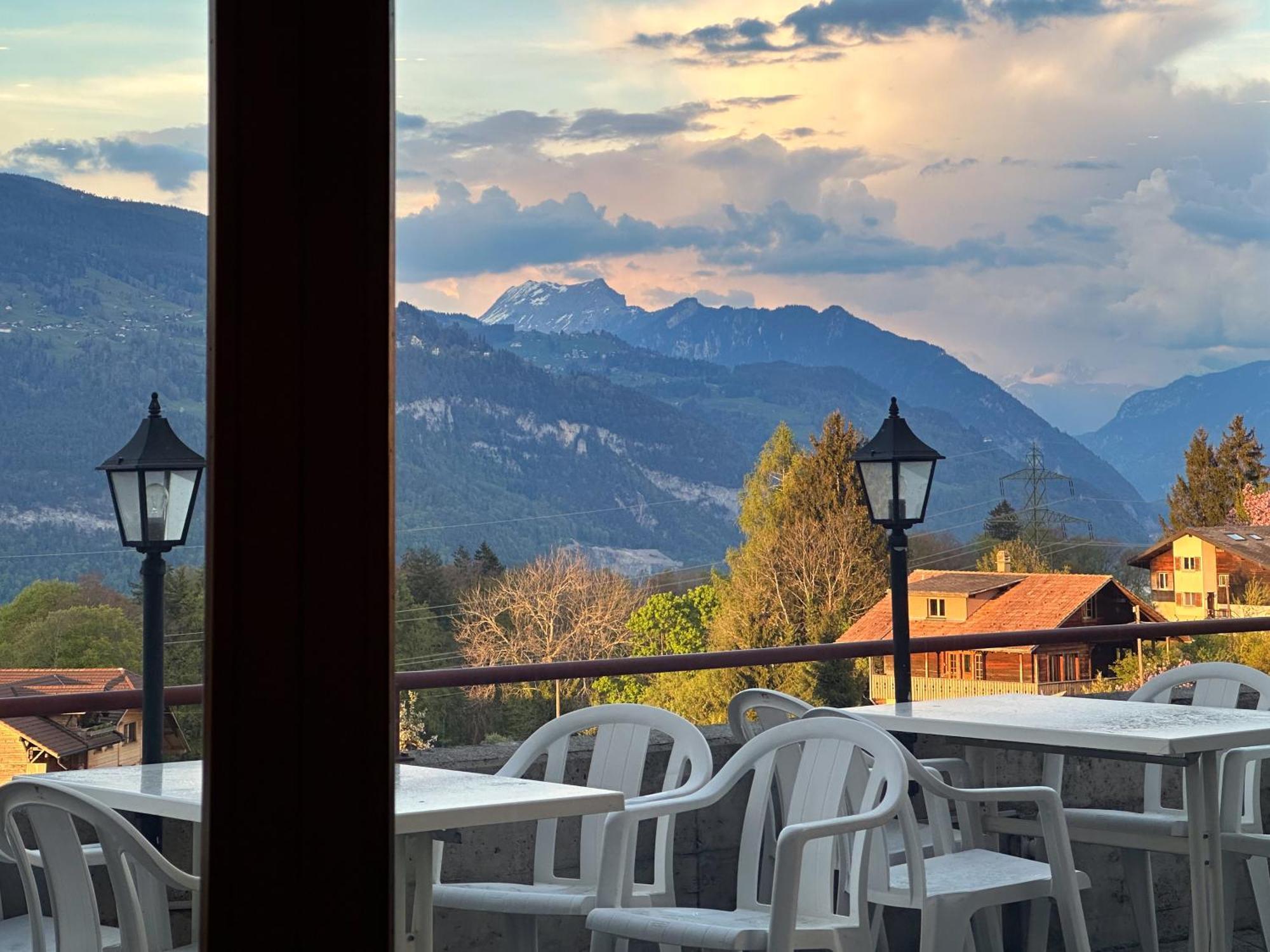 Hotel Aeschipark Aeschi Bei Spiez Екстериор снимка